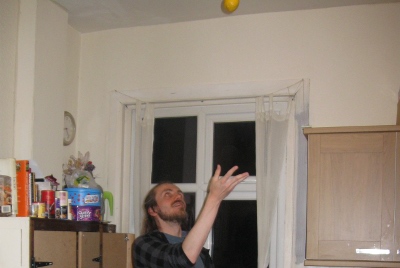 I'm throwing a lemon to measure the time (seriously)